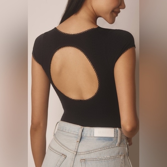 Anthropologie Seamless Pointelle Open Back Bodysuit Black Lace Trim Size Small - Picture 3 of 10